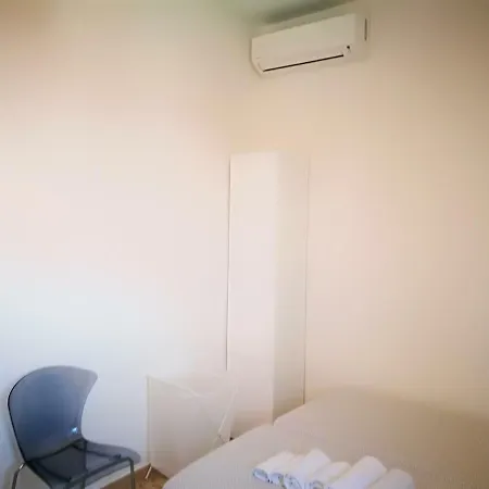 Apartment Simply House In